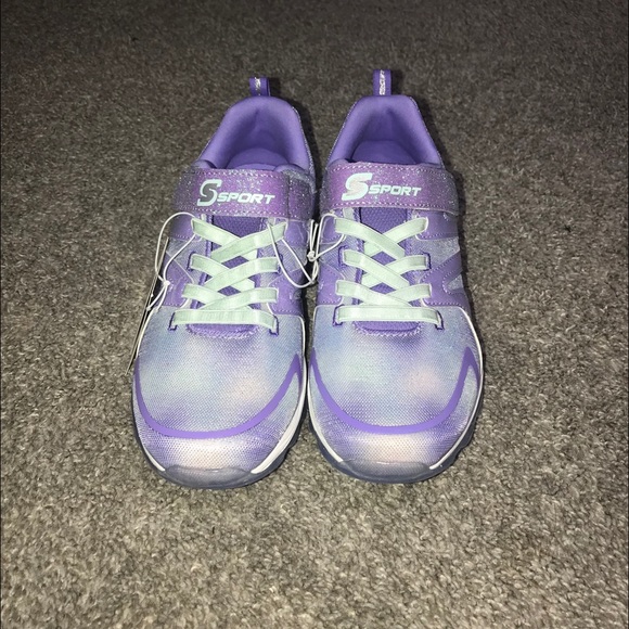 Kids Purple running shoes - Picture 1 of 3